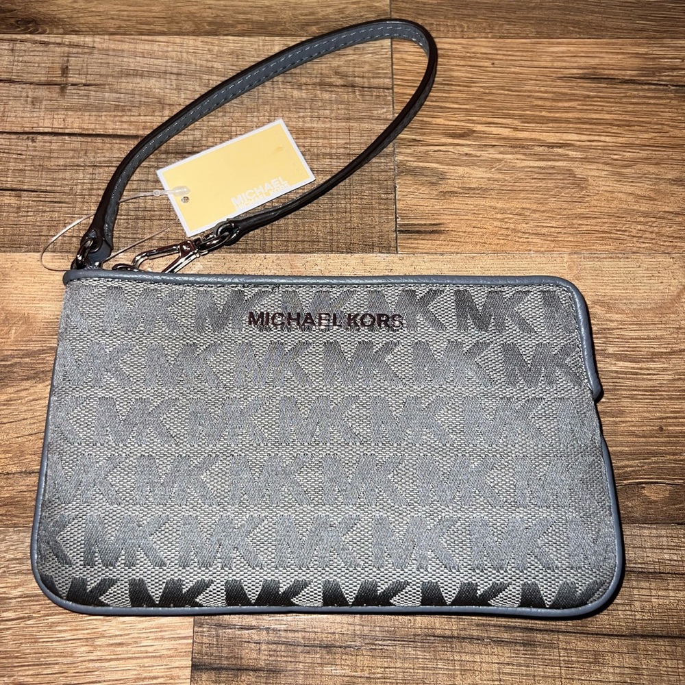 Michael Kors Jet Set Travel